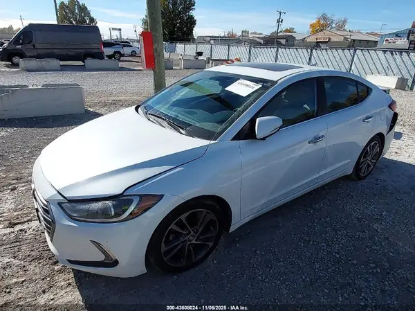 5NPD84LF8HH052508 2017 HYUNDAI ELANTRA - Image 2