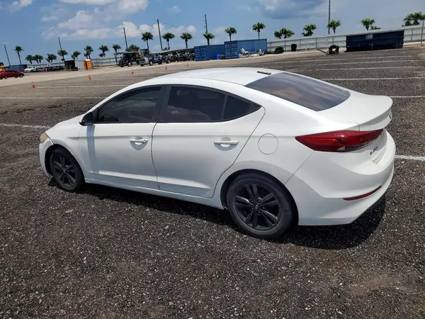 5NPD84LF8HH053092 2017 HYUNDAI ELANTRA - Image 2