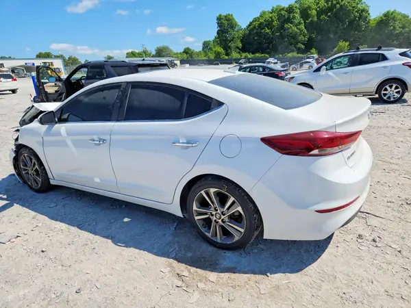 5NPD84LF8HH055330 2017 HYUNDAI ELANTRA - Image 2