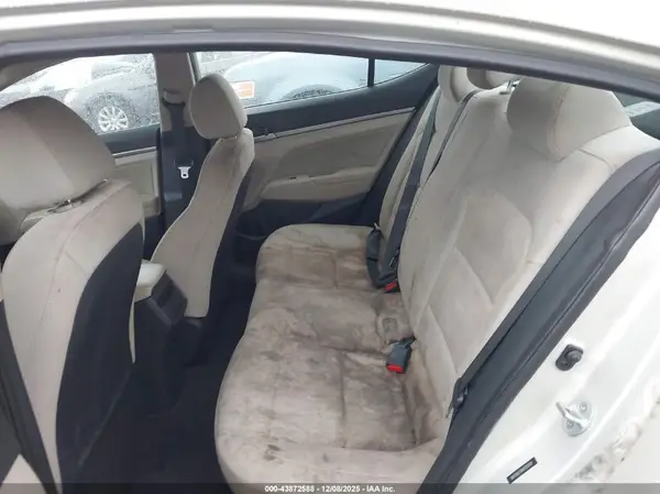 5NPD84LF8HH058048 2017 HYUNDAI ELANTRA - Image 8