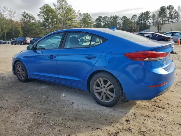 5NPD84LF8HH059586 2017 HYUNDAI ELANTRA - Image 2