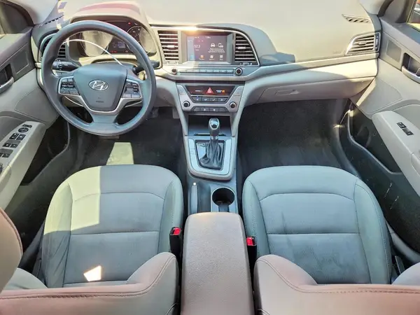 5NPD84LF8HH059832 2017 HYUNDAI ELANTRA - Image 8