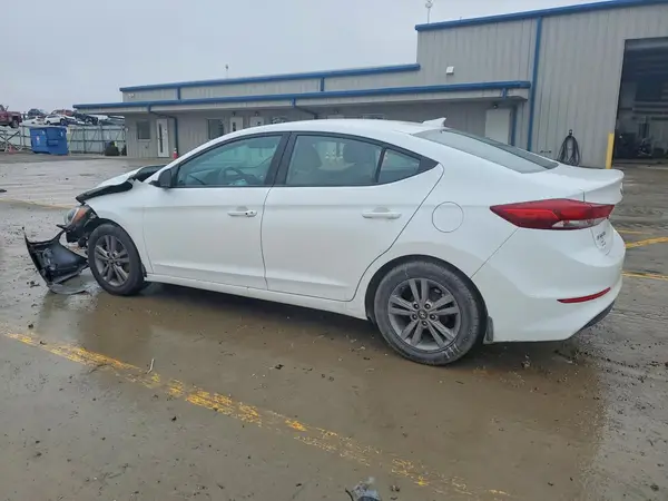 5NPD84LF8HH060642 2017 HYUNDAI ELANTRA - Image 2