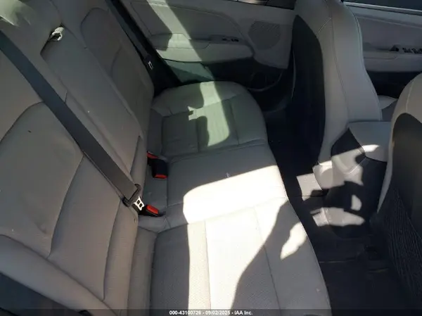 5NPD84LF8HH061841 2017 HYUNDAI ELANTRA - Image 8