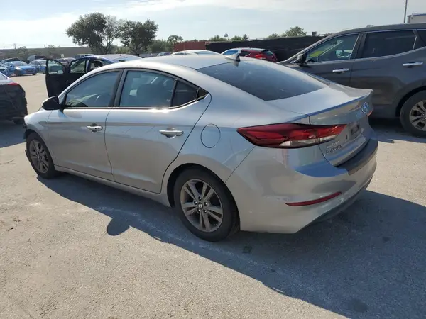 5NPD84LF8HH062049 2017 HYUNDAI ELANTRA - Image 2