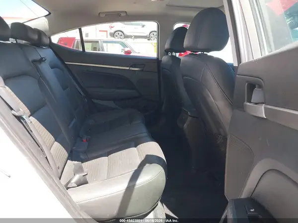 5NPD84LF8HH065050 2017 HYUNDAI ELANTRA - Image 8