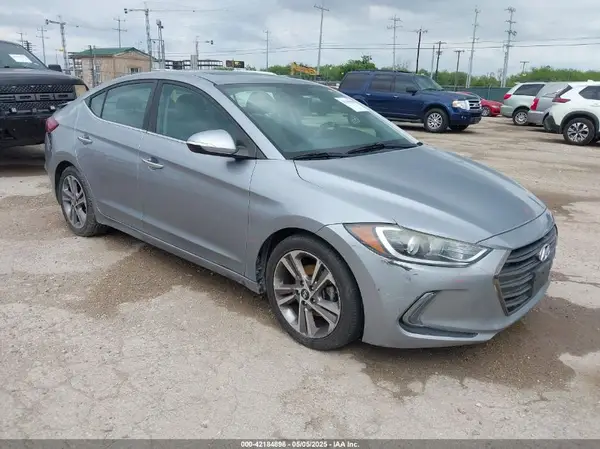 5NPD84LF8HH065825 2017 HYUNDAI ELANTRA - Image 1