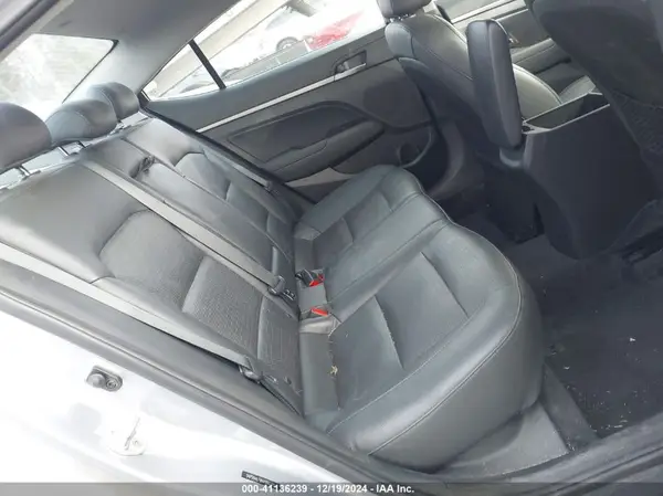 5NPD84LF8HH066215 2017 HYUNDAI ELANTRA - Image 8
