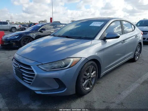 5NPD84LF8HH066960 2017 HYUNDAI ELANTRA - Image 2