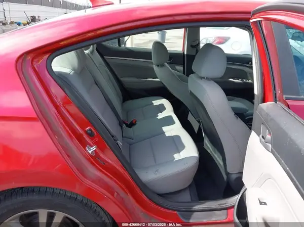 5NPD84LF8HH067171 2017 HYUNDAI ELANTRA - Image 8