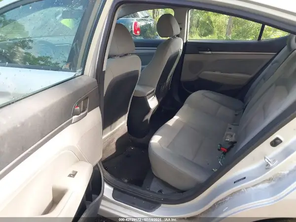 5NPD84LF8HH068112 2017 HYUNDAI ELANTRA - Image 8