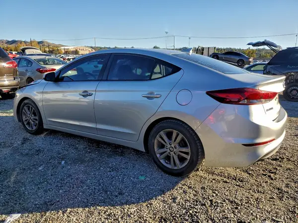 5NPD84LF8HH069549 2017 HYUNDAI ELANTRA - Image 2