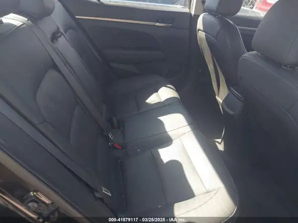 5NPD84LF8HH069857 2017 HYUNDAI ELANTRA - Image 8