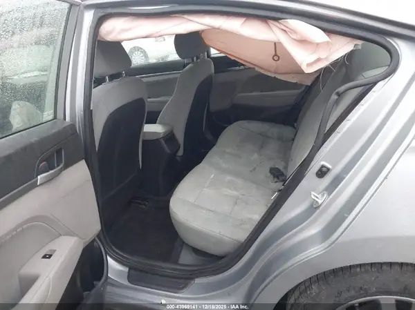 5NPD84LF8HH073052 2017 HYUNDAI ELANTRA - Image 8