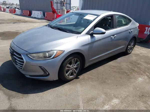 5NPD84LF8HH074489 2017 HYUNDAI ELANTRA - Image 2