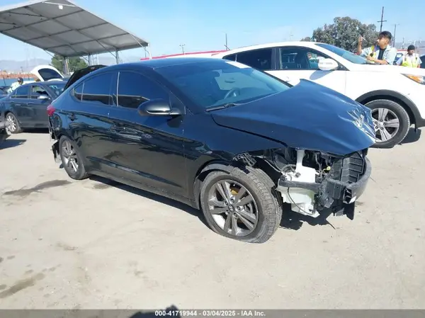 5NPD84LF8HH074685 2017 HYUNDAI ELANTRA - Image 1