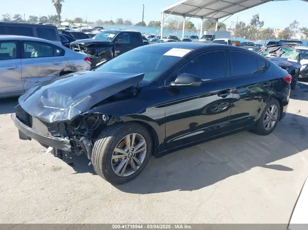 5NPD84LF8HH074685 2017 HYUNDAI ELANTRA - Image 2