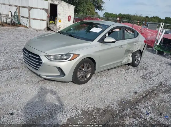 5NPD84LF8HH076243 2017 HYUNDAI ELANTRA - Image 2
