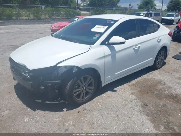 5NPD84LF8HH076923 2017 HYUNDAI ELANTRA - Image 2