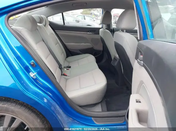 5NPD84LF8HH077702 2017 HYUNDAI ELANTRA - Image 8