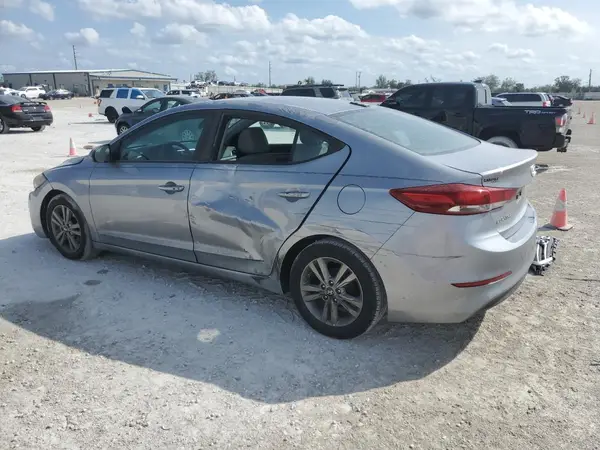 5NPD84LF8HH079577 2017 HYUNDAI ELANTRA - Image 2