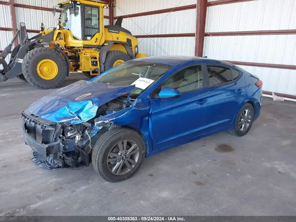 5NPD84LF8HH080244 2017 HYUNDAI ELANTRA - Image 2