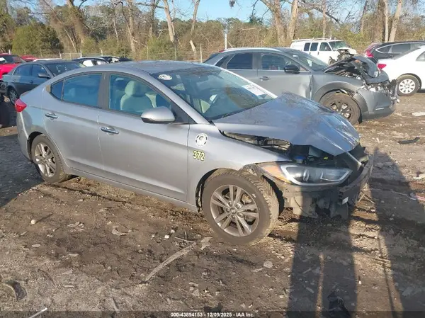 5NPD84LF8HH081250 2017 HYUNDAI ELANTRA - Image 1