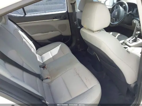 5NPD84LF8HH081989 2017 HYUNDAI ELANTRA - Image 8