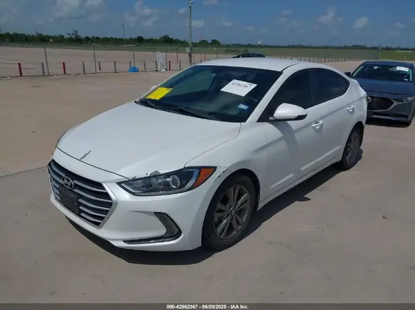5NPD84LF8HH083158 2017 HYUNDAI ELANTRA - Image 2
