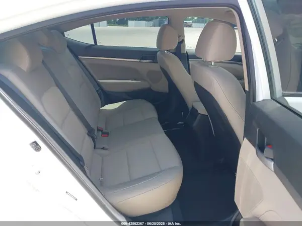 5NPD84LF8HH083158 2017 HYUNDAI ELANTRA - Image 8