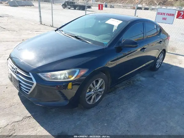 5NPD84LF8HH083791 2017 HYUNDAI ELANTRA - Image 2