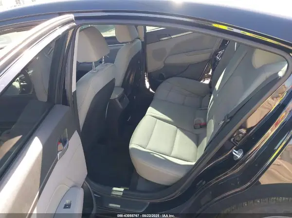 5NPD84LF8HH083791 2017 HYUNDAI ELANTRA - Image 8