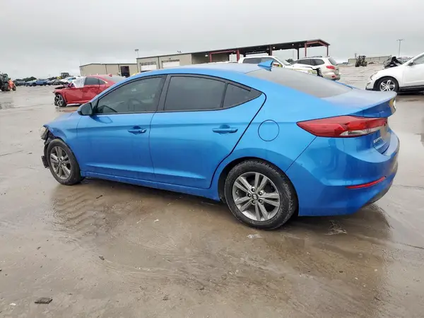 5NPD84LF8HH085640 2017 HYUNDAI ELANTRA - Image 2