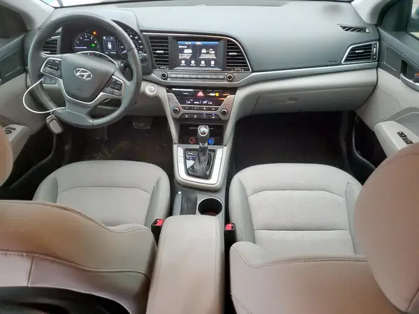 5NPD84LF8HH085640 2017 HYUNDAI ELANTRA - Image 8