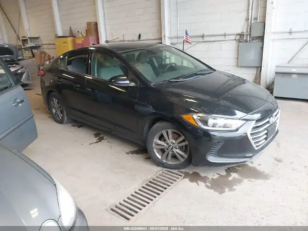 5NPD84LF8HH086478 2017 HYUNDAI ELANTRA - Image 1