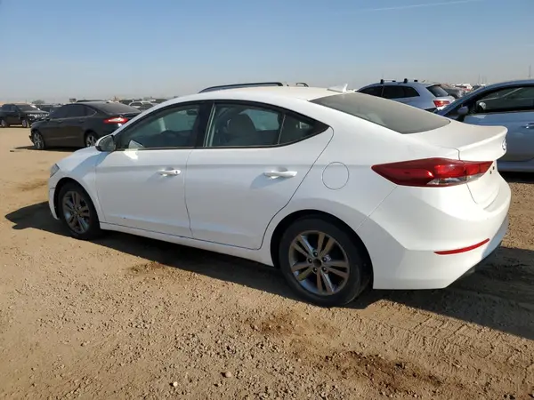 5NPD84LF8HH088974 2017 HYUNDAI ELANTRA - Image 2