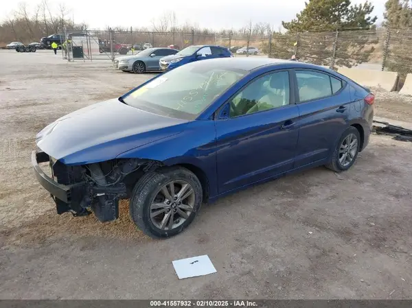 5NPD84LF8HH089493 2017 HYUNDAI ELANTRA - Image 2