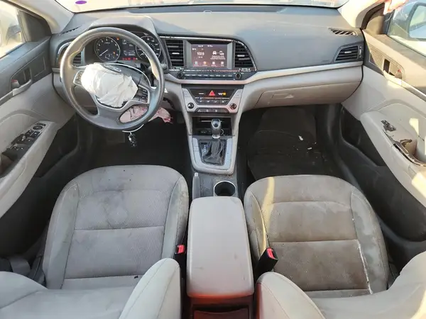 5NPD84LF8HH094984 2017 HYUNDAI ELANTRA - Image 8