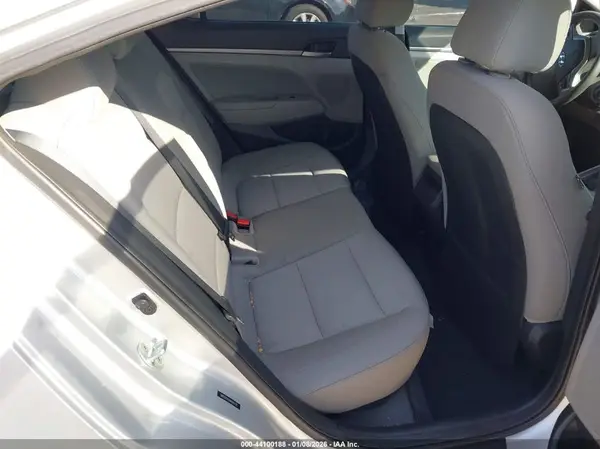 5NPD84LF8HH097478 2017 HYUNDAI ELANTRA - Image 8
