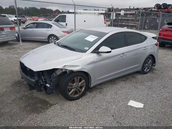 5NPD84LF8HH097738 2017 HYUNDAI ELANTRA - Image 2