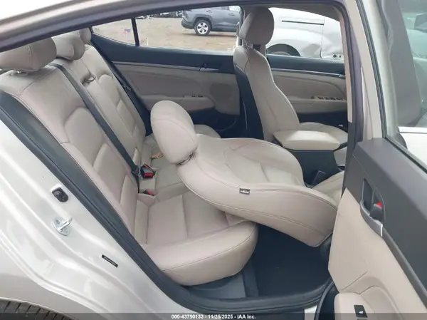 5NPD84LF8HH098890 2017 HYUNDAI ELANTRA - Image 8