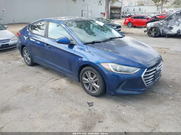 5NPD84LF8HH105465 2017 HYUNDAI ELANTRA - Image 1
