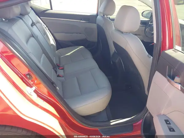 5NPD84LF8HH107880 2017 HYUNDAI ELANTRA - Image 8