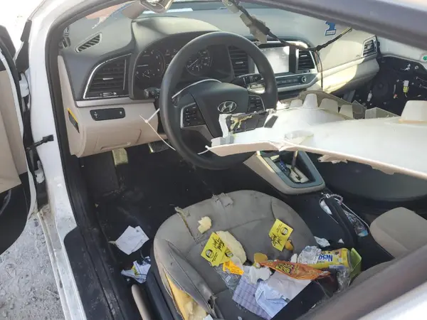 5NPD84LF8HH110035 2017 HYUNDAI ELANTRA - Image 8
