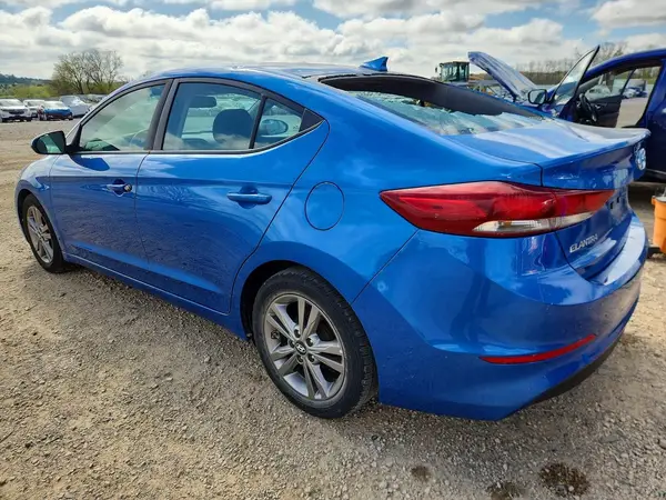 5NPD84LF8HH120547 2017 HYUNDAI ELANTRA - Image 2
