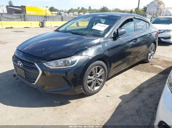 5NPD84LF8HH121018 2017 HYUNDAI ELANTRA - Image 2