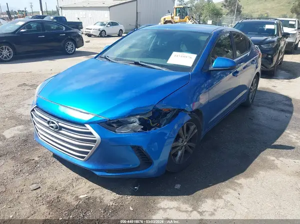 5NPD84LF8HH121990 2017 HYUNDAI ELANTRA - Image 2