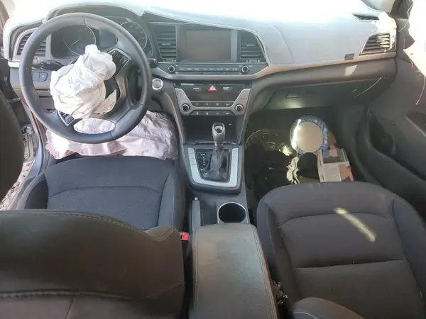 5NPD84LF8HH134772 2017 HYUNDAI ELANTRA - Image 8