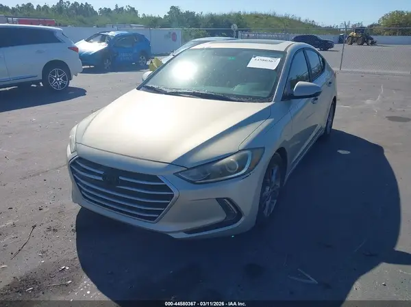 5NPD84LF8HH135274 2017 HYUNDAI ELANTRA - Image 2