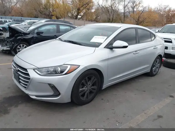 5NPD84LF8HH138661 2017 HYUNDAI ELANTRA - Image 2